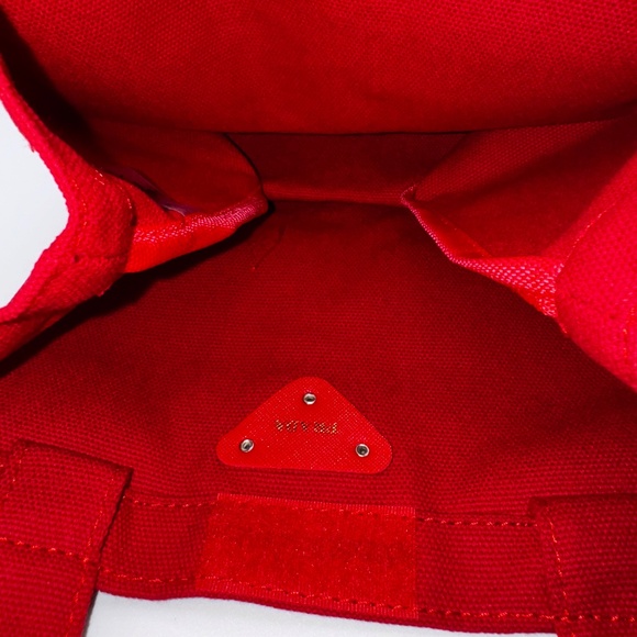 Prada VIP SMALL TOTE - Picture 5 of 8